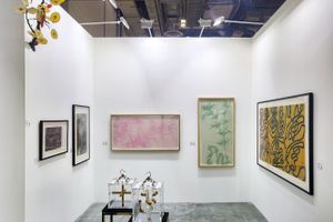 [Kum Chi-Keung][0] (sculptures), [][1][<a href='/art-galleries/alisan-fine-arts/' target='_blank'>Alisan Fine Arts</a>][1], ART SG 2023, Marina Bay Sands Expo and Convention Centre, Singapore (12–15 January 2023). Courtesy ART SG.


[0]: https://ocula.com/artists/kum-chi-keung/
[1]: /art-galleries/alisan-fine-arts/